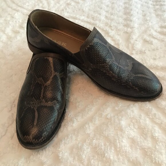 'Trask' Snake Skin Patterned Brown Loafers - Size 9.5 - Picture 5 of 8